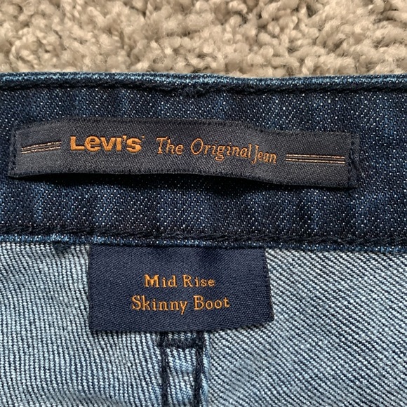 Levi’s Mid Rise Skinny Boot - Picture 8 of 15